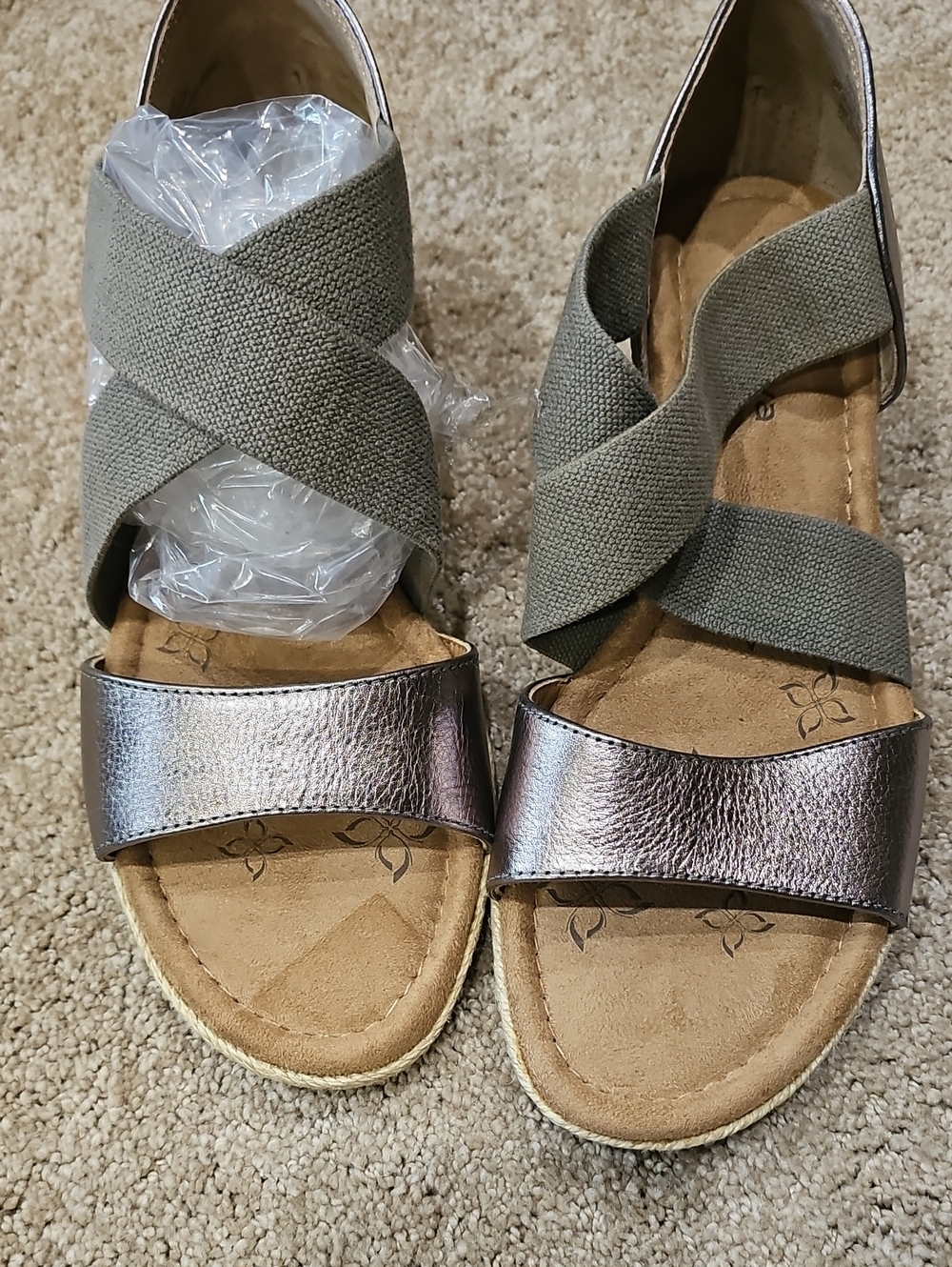 Comfortiva Metallic Pewter and Olive Stretch Crossband Sandals